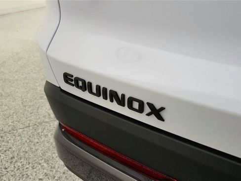 New 2026 Chevrolet Equinox ACTIV FWD image 17