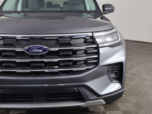 Used 2025 Ford Explorer Active image 14