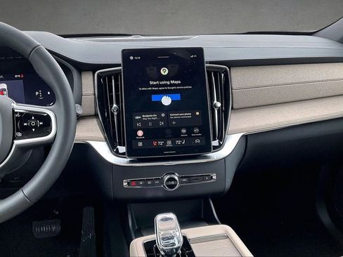 New 2026 Volvo XC90 B6 Plus w/ Protection Package Premier AWD/4WD image 6