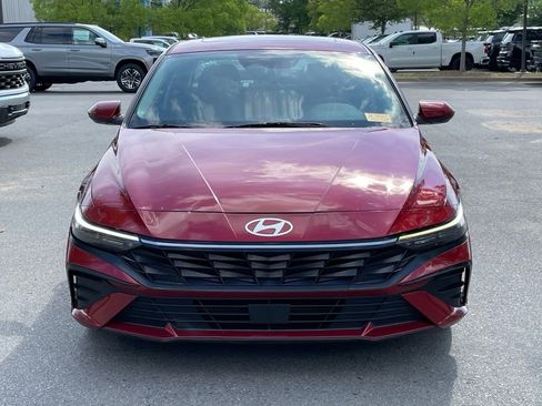 Used 2025 Hyundai Elantra SEL FWD image 2