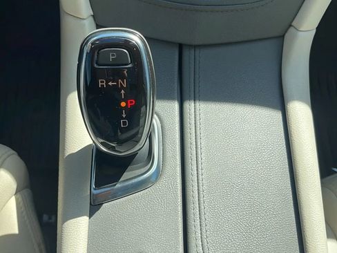 Used 2018 Cadillac XT5 Luxury w/ Driver Awareness Package FWD image 35