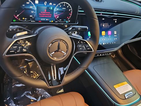 New 2026 Mercedes-Benz E 450 4MATIC All-Terrain Wagon image 17