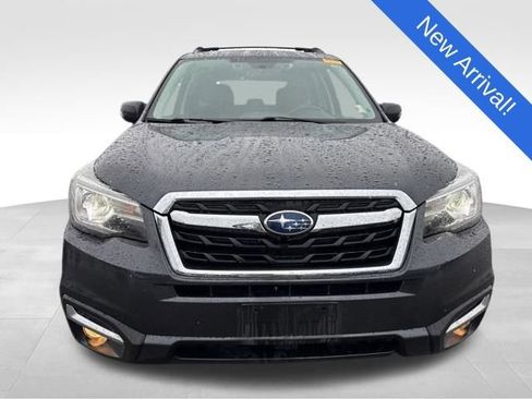 Used 2018 Subaru Forester 2.5i Touring w/ Popular Package #3B image 2