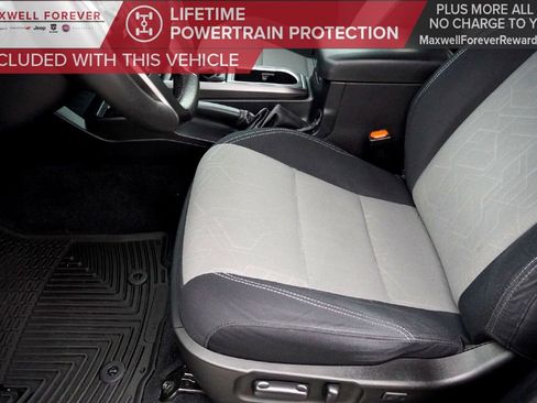 Used 2021 Toyota Tacoma TRD Off-Road image 12