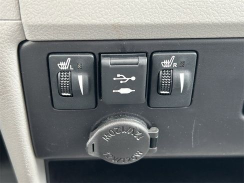 Used 2018 Toyota Sienna XLE w/ XLE Navigation Package image 29