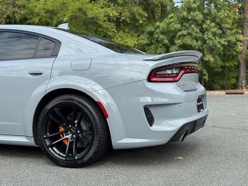 Used 2022 Dodge Charger SRT Hellcat w/ Harman/Kardon Audio Group image 19