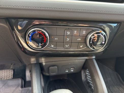 Certified 2024 Chevrolet TrailBlazer LT w/ LT Cold Weather Package image 13