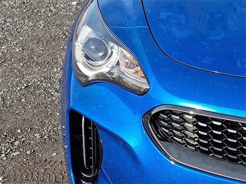 Used 2021 Kia Stinger GT-Line w/ Sun & Sound Package image 9