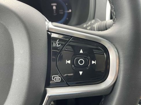 Used 2023 Volvo XC90 T8 Plus image 24