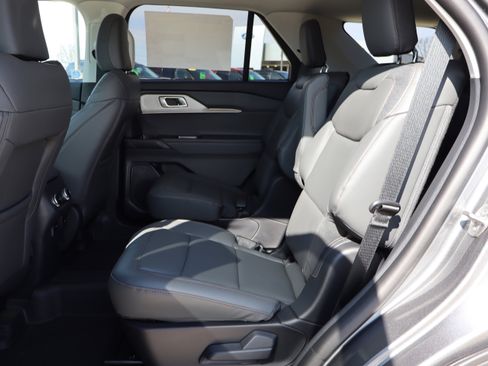 New 2026 Ford Explorer Active w/ Active Comfort Package image 10