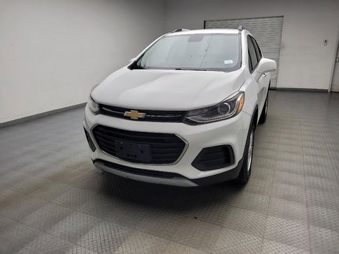 Used 2018 Chevrolet Trax LT w/ LT Convenience Package AWD/4WD image 15