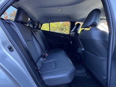 Used 2016 Toyota Prius Four image 20