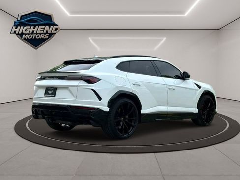 Used 2021 Lamborghini Urus AWD/4WD image 6