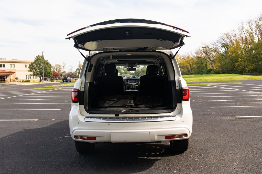 Used 2019 INFINITI QX80 Luxe w/ 22" Wheel Package AWD/4WD image 10