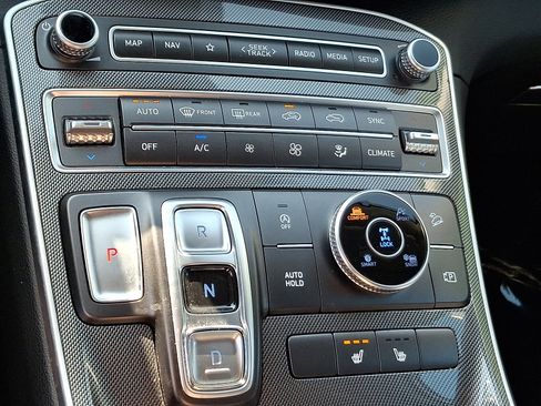 Certified 2023 Hyundai Santa Fe SEL AWD/4WD image 16