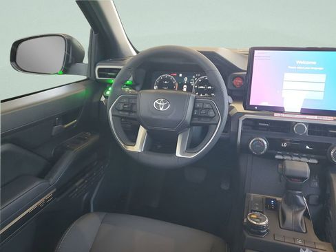 New 2025 Toyota Tacoma TRD Off-Road image 15