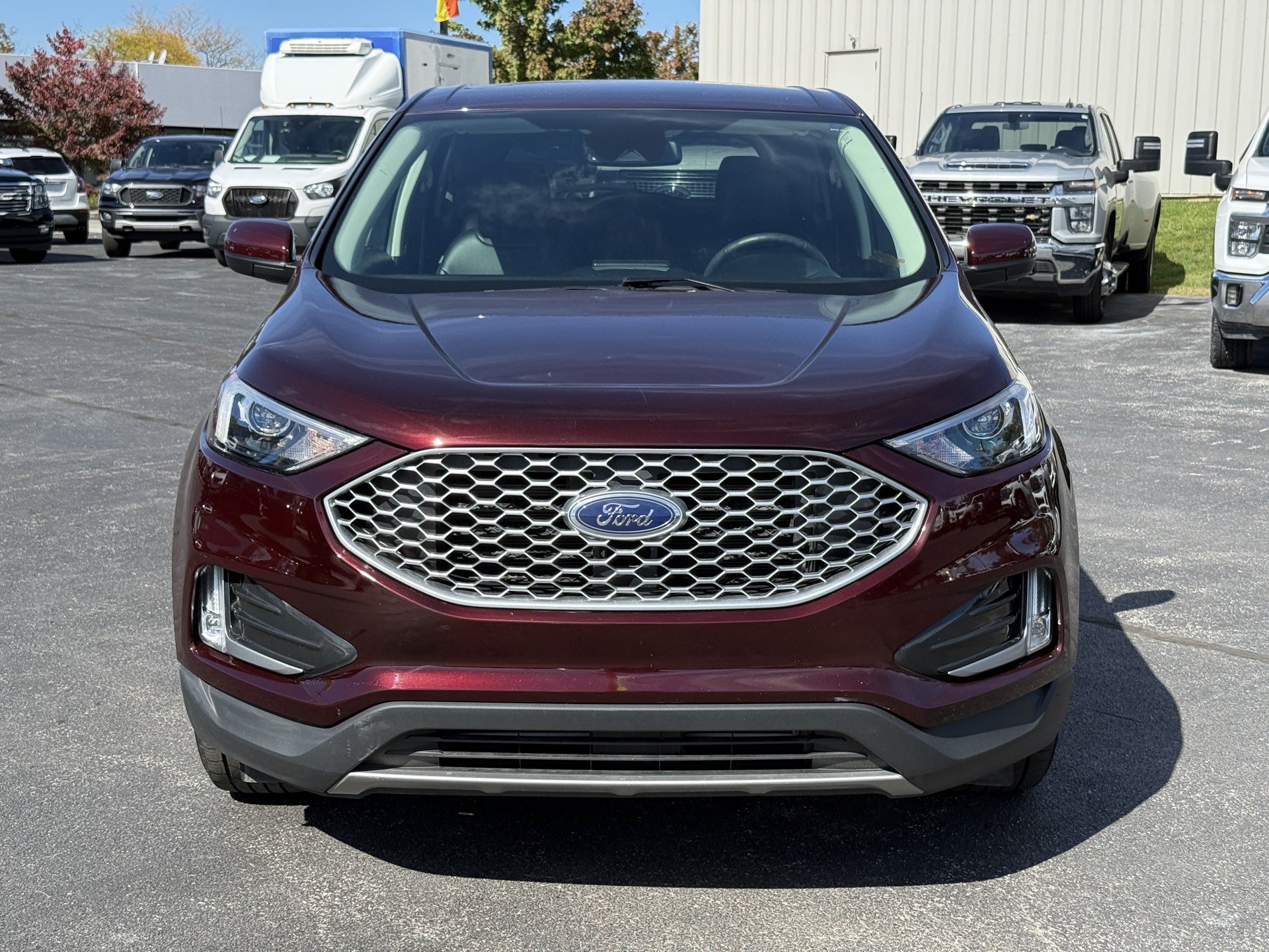 Used 2024 Ford Edge SEL w/ Convenience Package AWD/4WD image 3
