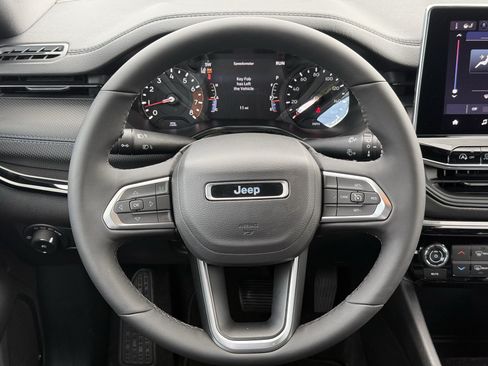 New 2026 Jeep Compass Latitude AWD/4WD image 12