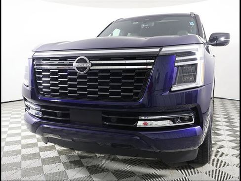 Used 2025 Nissan Armada Platinum RWD image 2