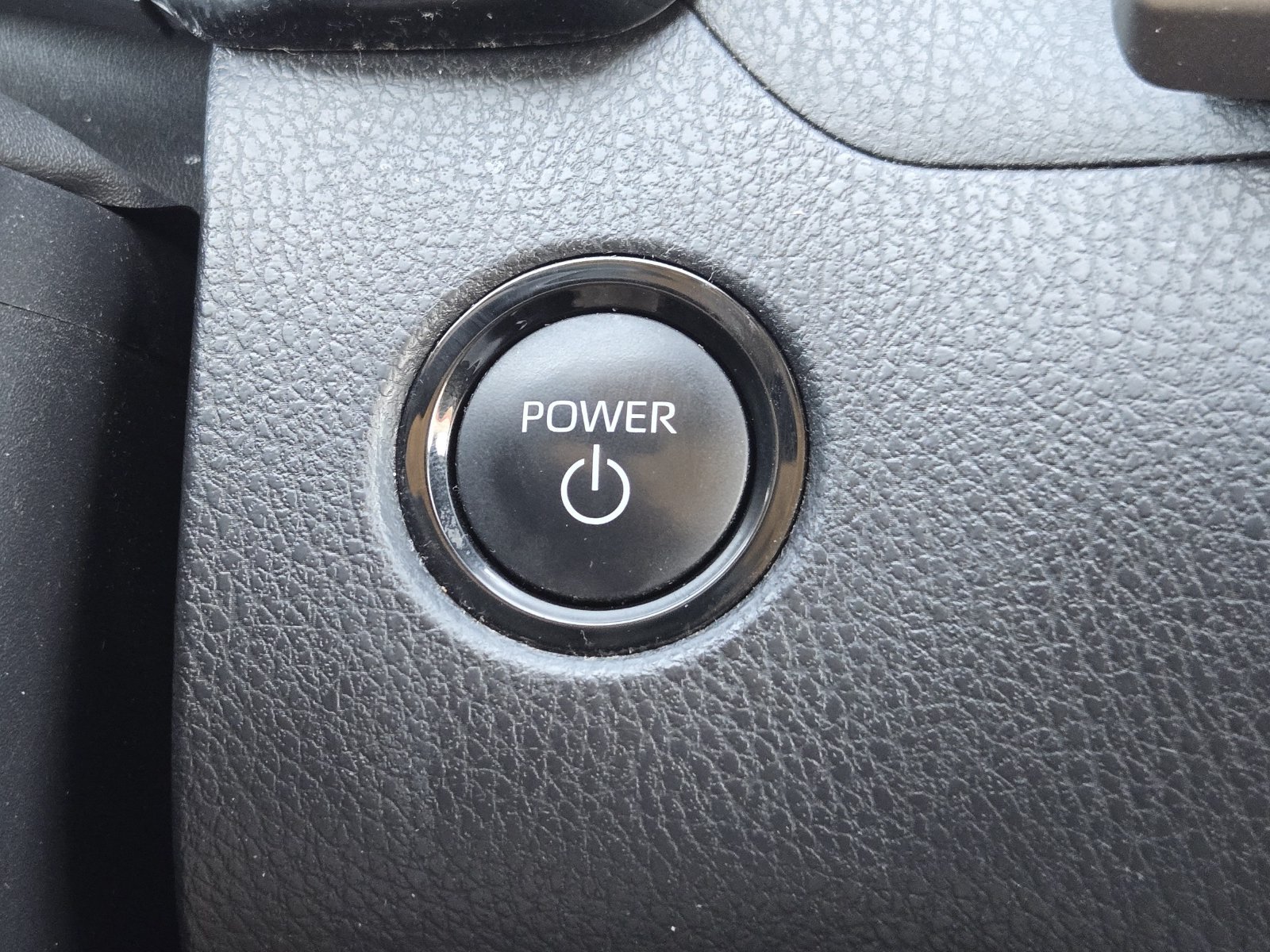 Used 2025 Toyota Camry LE FWD image 24