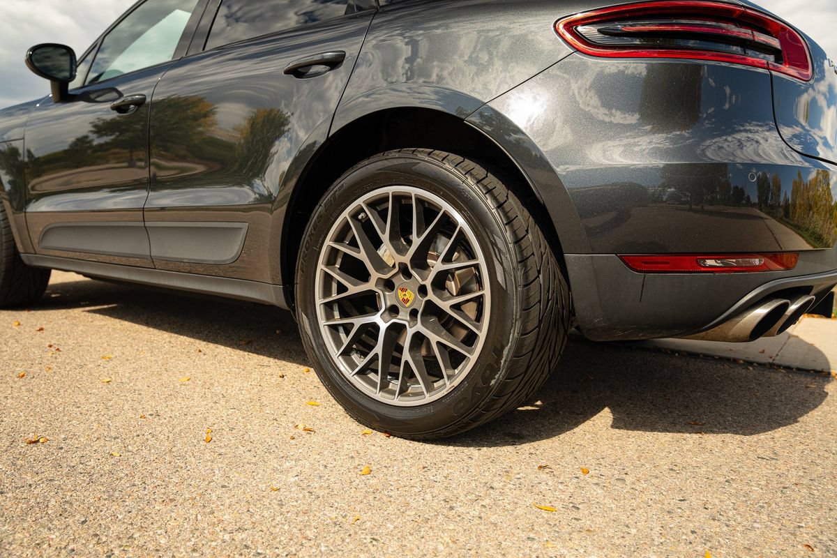 Used 2017 Porsche Macan S AWD/4WD image 7