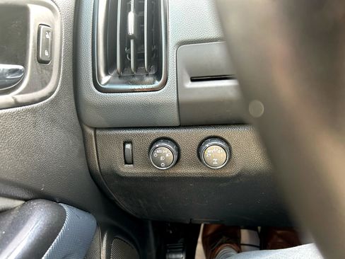 Used 2019 Chevrolet Colorado Z71 image 16