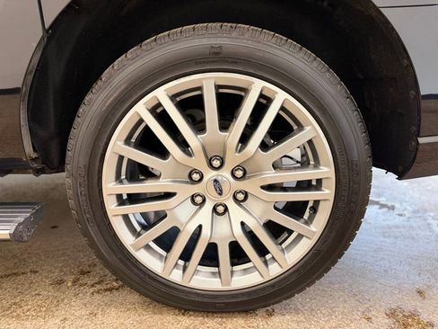 Used 2024 Ford Expedition Max Platinum AWD/4WD image 30