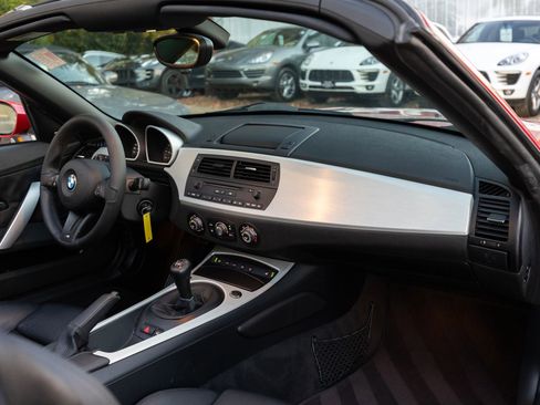 Used 2006 BMW M Roadster image 26