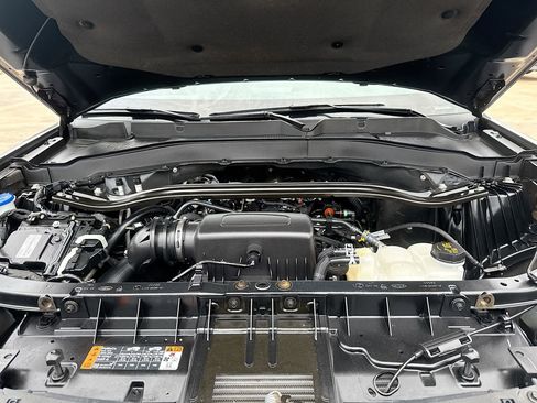 Used 2023 Ford Explorer ST-Line w/ Class IV Trailer Tow Package image 34