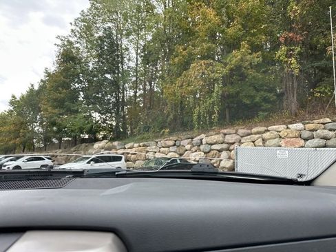 Used 2018 RAM 2500 SLT image 18