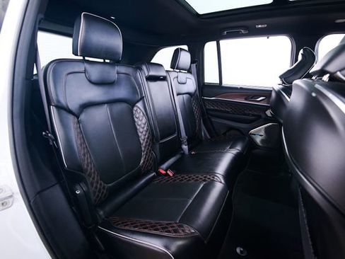 Used 2022 Jeep Grand Cherokee Summit w/ Luxury Tech Group V image 23