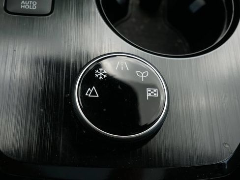 Used 2023 Nissan Rogue SL AWD/4WD image 24