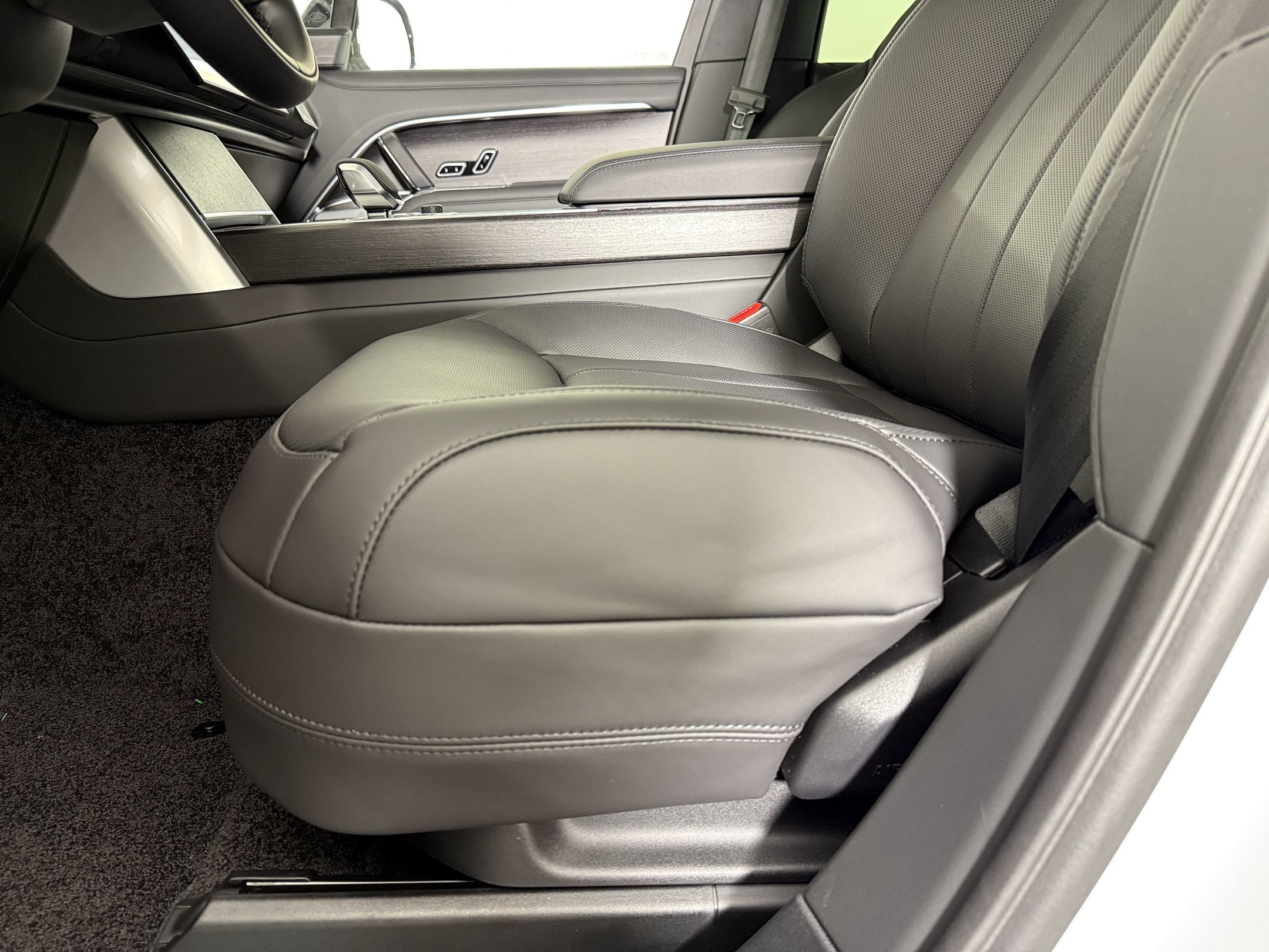 New 2027 Land Rover Range Rover SE AWD/4WD image 15
