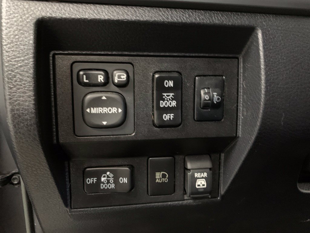 Used 2019 Toyota Tundra Platinum AWD/4WD image 19