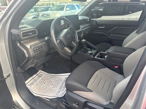 Used 2024 Toyota Tacoma TRD Off-Road image 7
