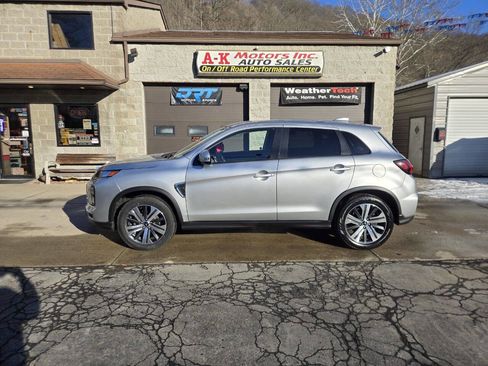 Used 2024 Mitsubishi Outlander Sport AWD image 4