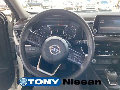 Used 2021 Nissan Rogue SV FWD image 32