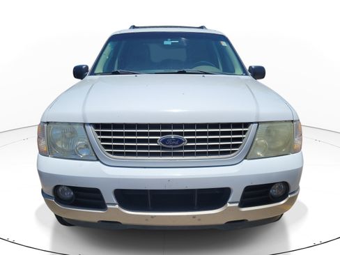 Used 2005 Ford Explorer Eddie Bauer RWD image 2