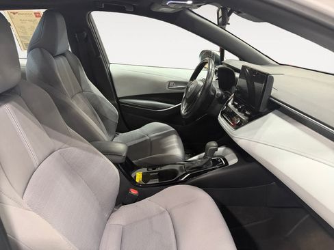 Used 2023 Toyota Corolla SE w/ SE Premium Package FWD image 16