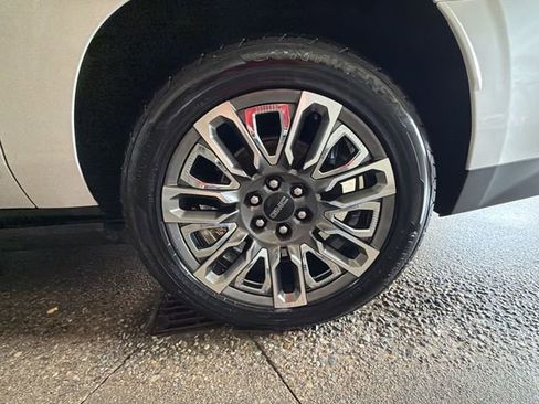 Certified 2023 GMC Yukon XL Denali Ultimate image 10