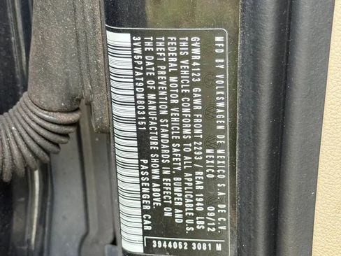 Used 2013 Volkswagen Beetle 2.5 image 11