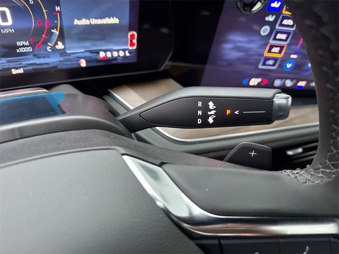 New 2026 Chevrolet Suburban High Country image 23