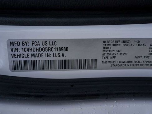 Used 2024 Dodge Durango GT image 30