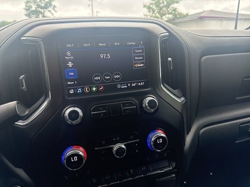 Used 2021 GMC Sierra 1500 AT4 AWD/4WD image 4