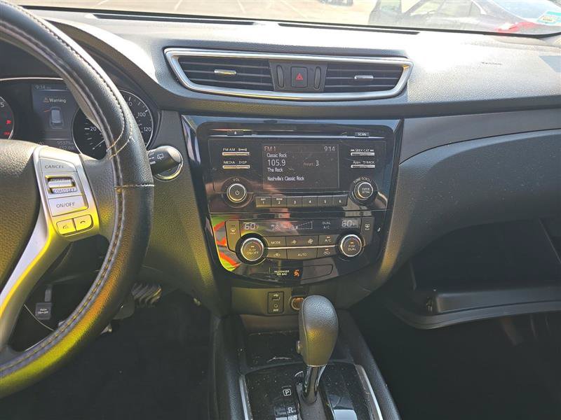 Used 2016 Nissan Rogue SV AWD/4WD image 8