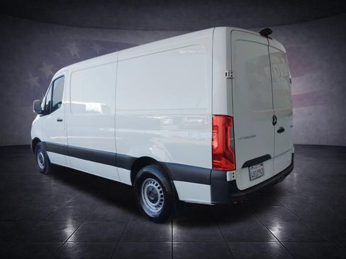 Used 2023 Mercedes-Benz Sprinter 2500 image 3