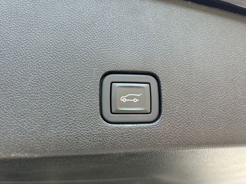 Used 2024 Cadillac XT6 Sport w/ Technology Package AWD/4WD image 48