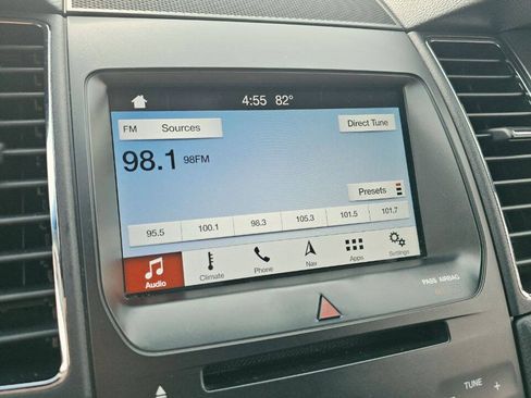 Used 2019 Ford Taurus SEL AWD/4WD image 16