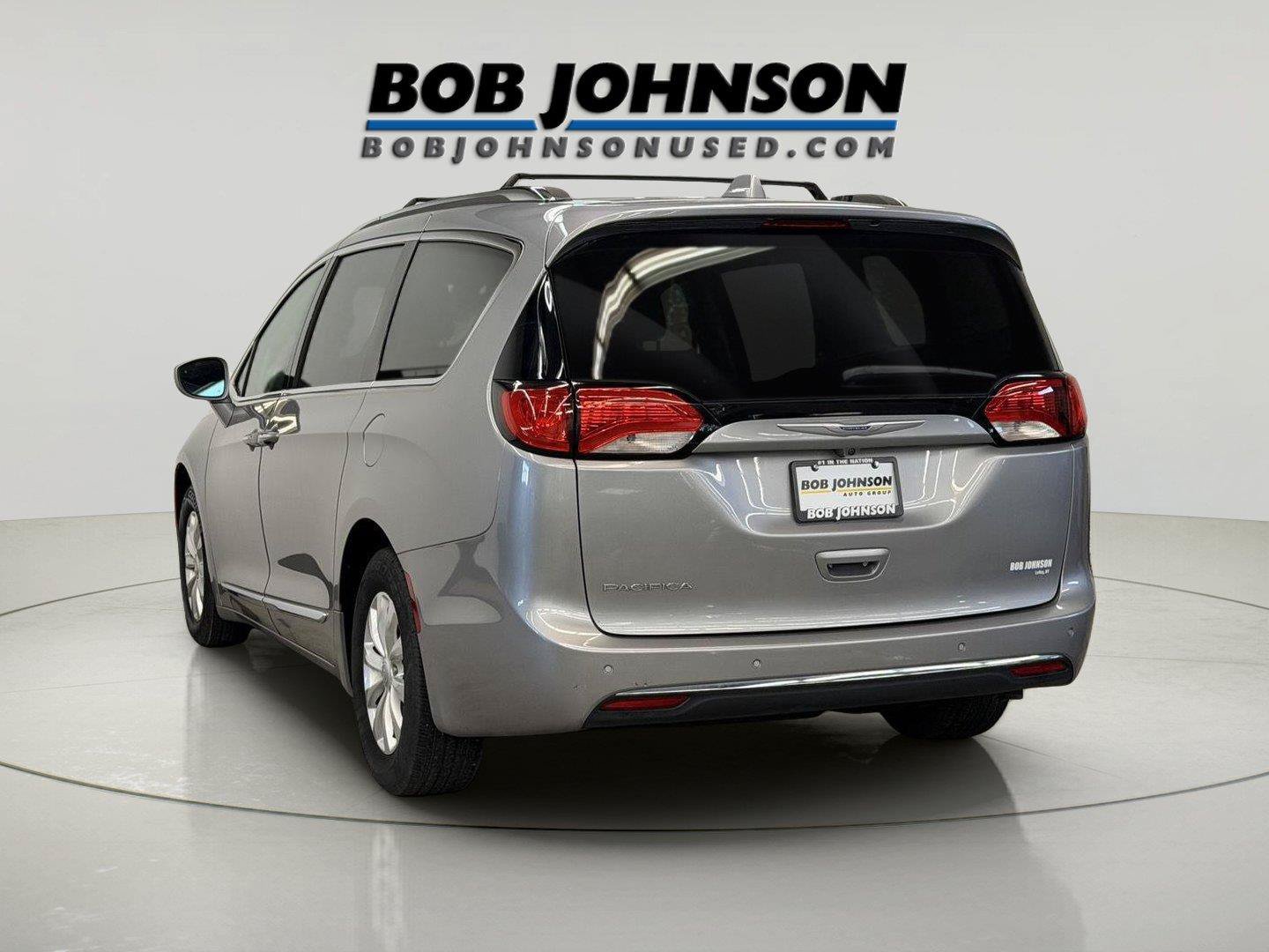 Used 2018 Chrysler Pacifica Touring-L FWD image 8