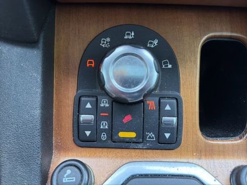 Used 2013 Land Rover LR4 HSE image 40